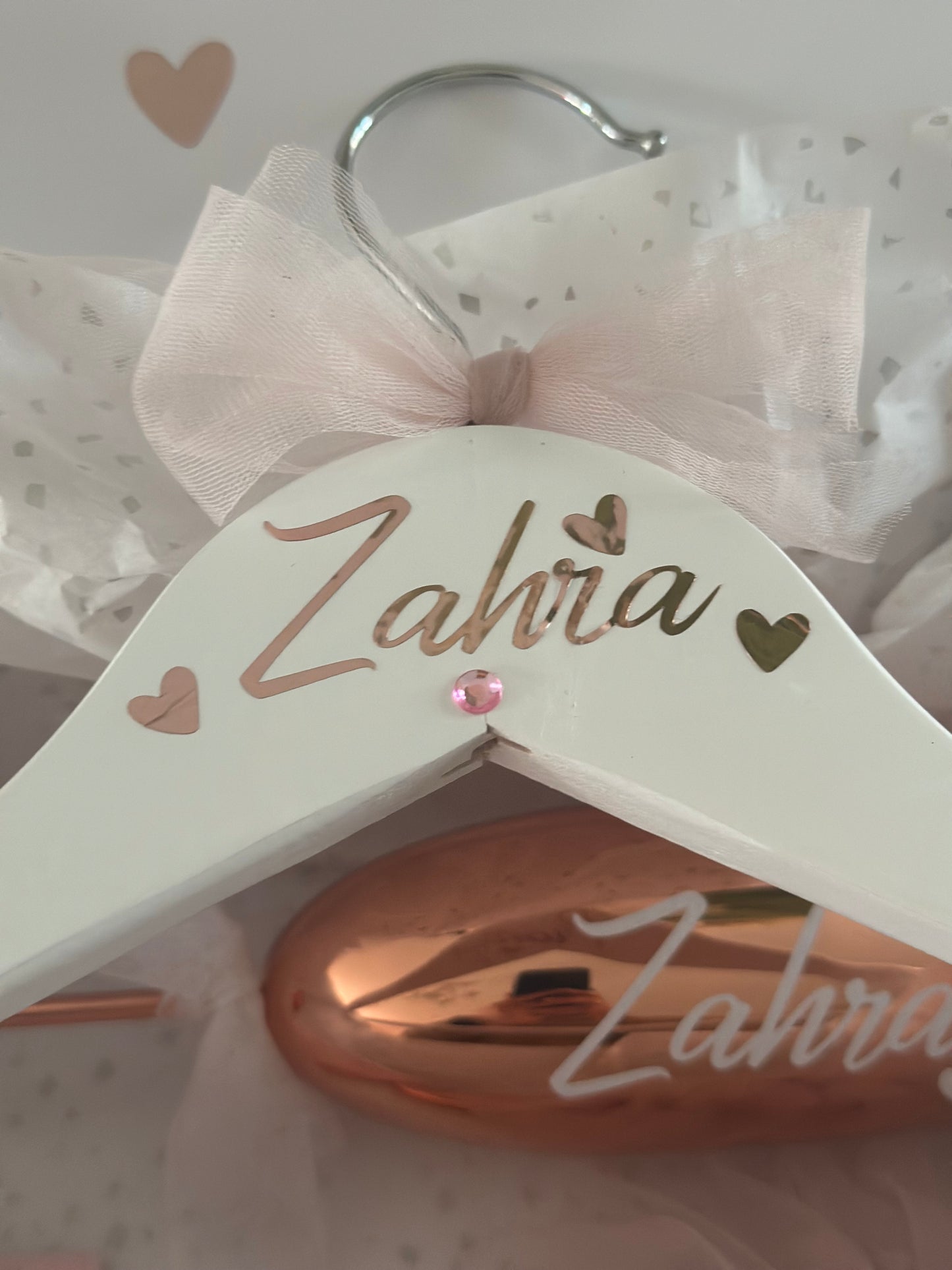 Personalised Dress Hangers with matching bow and diamante 💎 to your theme perfect for brides, bridesmaids, groom, PROM and more 💗
