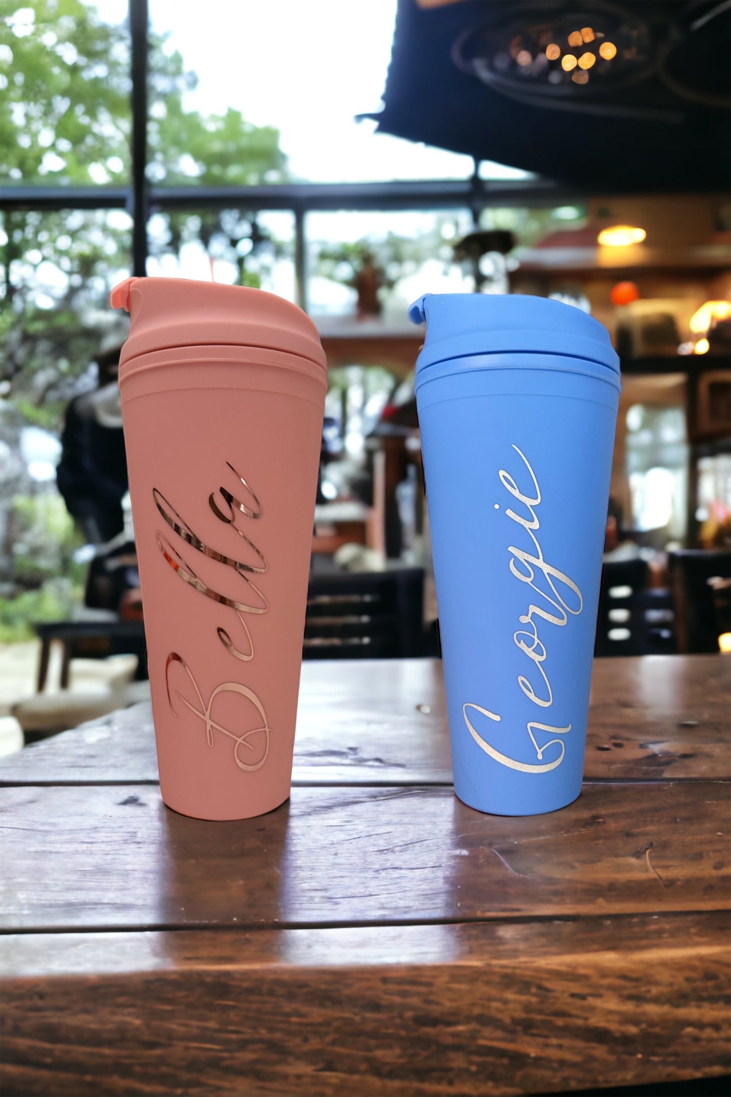 22oz Hot and Cold Cups with matching straw and close clip lid